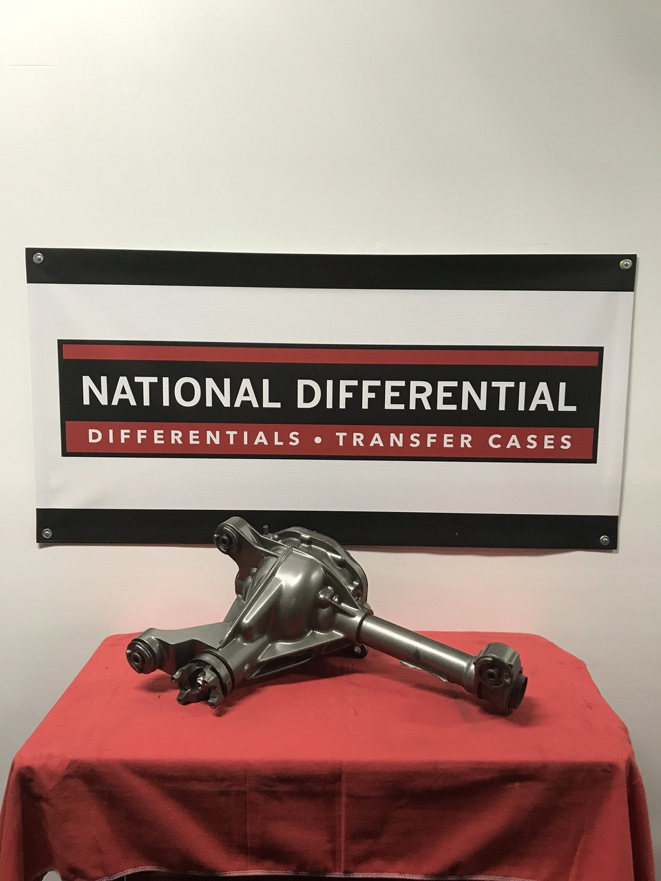 Front Differential for 2003-2005 Lincoln Aviator available with 3.55 or 3.73 gear ratios
