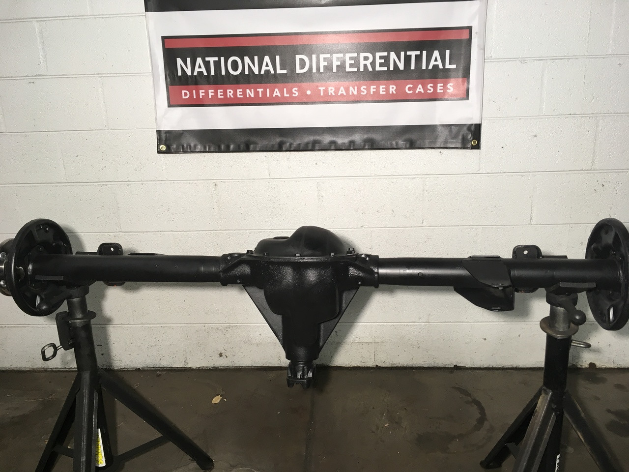 Jeep Wrangler YJ Dana 35 Rear Differential Axle with Limited Slip for 1987-1995